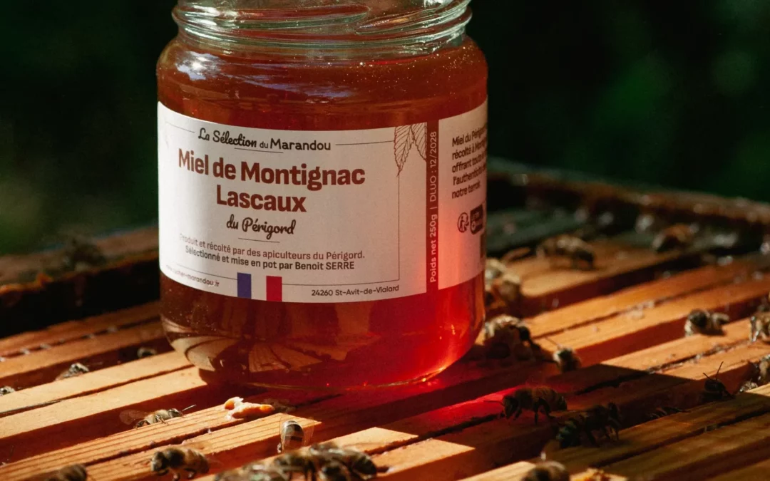 Vente de miel solidaire : l’alternative gourmande au chocolat de Noël (écoles & CSE)